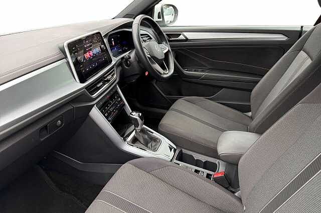 Used Volkswagen T-Roc 2022 for sale - 77622233: Photo 2