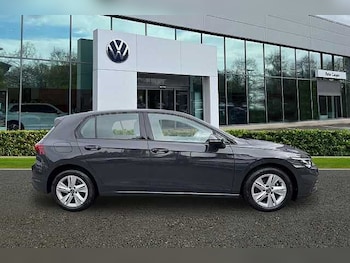 Used Volkswagen Golf 2024 for sale - 78413505: Photo