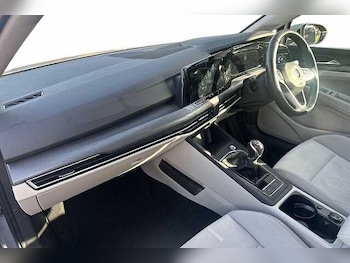 Used Volkswagen Golf 2021 for sale - 77720925: Photo