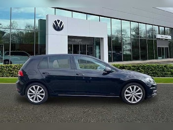 Used Volkswagen Golf 2019 for sale - 78466020: Photo