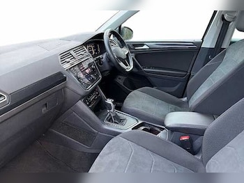 Used Volkswagen Tiguan 2022 for sale - 77228174: Photo