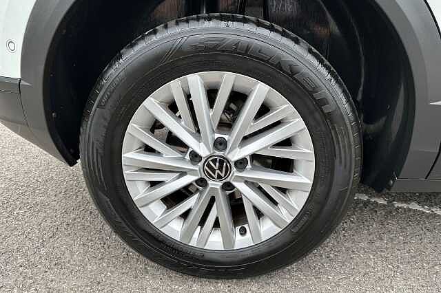 Used Volkswagen T-Roc 2023 for sale - 76069832: Photo 5
