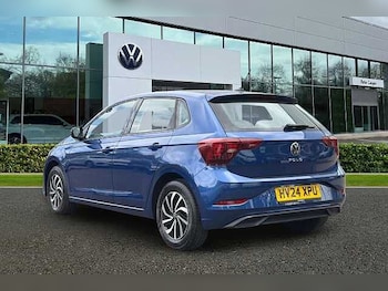 Used Volkswagen Polo 2024 for sale - 78062127: Photo