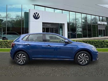 Used Volkswagen Polo 2024 for sale - 78062127: Photo