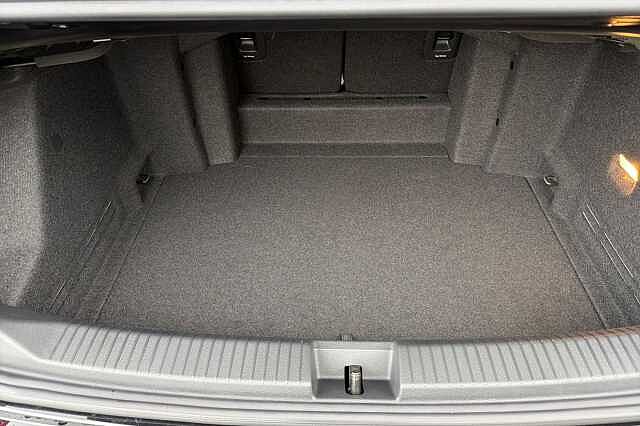 Used Volkswagen T-Roc 2025 for sale - 77061712: Photo 11