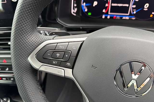 Used Volkswagen T-Roc 2025 for sale - 77061712: Photo 15