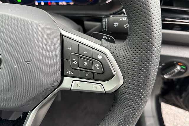 Used Volkswagen T-Roc 2025 for sale - 77061712: Photo 17