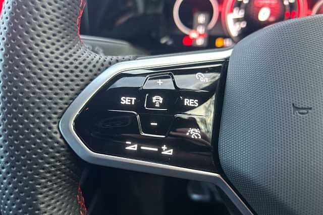 Used Volkswagen Golf 2023 for sale - 76666045: Photo 15