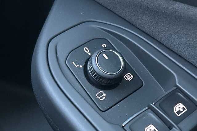 Used Volkswagen Golf 2023 for sale - 76666045: Photo 32