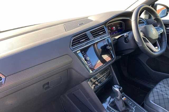 Used Volkswagen Tiguan 2023 for sale - 76699150: Photo 2