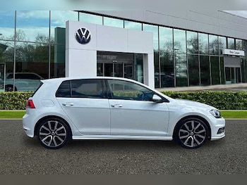 Used Volkswagen Golf 2017 for sale - 79277134: Photo