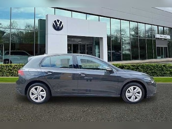 Used Volkswagen Golf 2024 for sale - 78894514: Photo