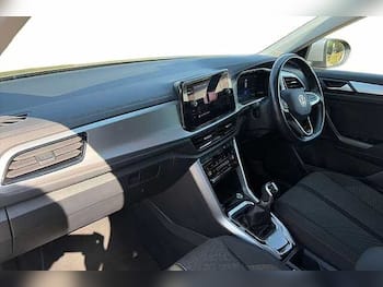Used Volkswagen T-Roc 2024 for sale - 79494704: Photo