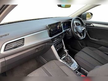 Used Volkswagen T-Roc 2023 for sale - 79335163: Photo