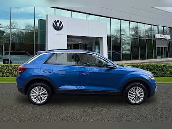 Used Volkswagen T-Roc 2023 for sale - 79739354: Photo