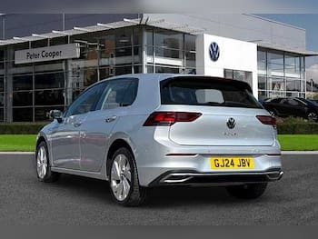 Used Volkswagen Golf 2024 for sale - 79545799: Photo