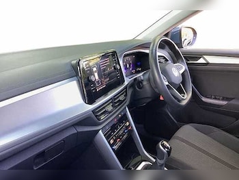 Used Volkswagen T-Roc 2023 for sale - 79174004: Photo