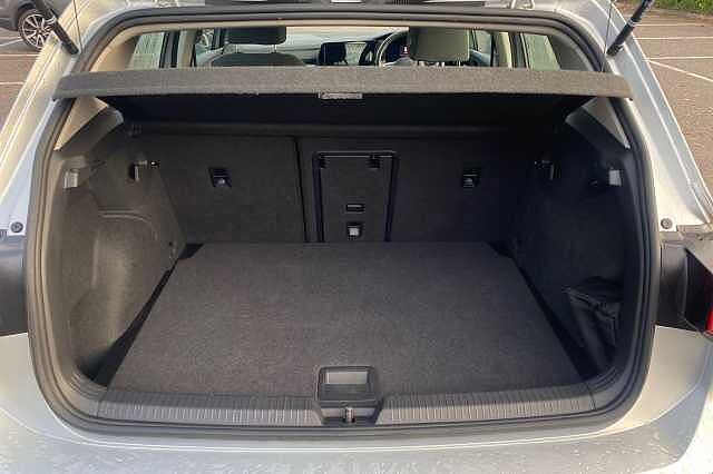 Used Volkswagen Golf 2024 for sale - 76245859: Photo 11