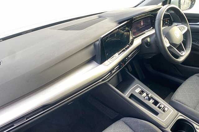 Used Volkswagen Golf 2024 for sale - 76245859: Photo 2