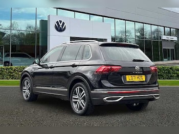 Used Volkswagen Tiguan 2021 for sale - 77656108: Photo