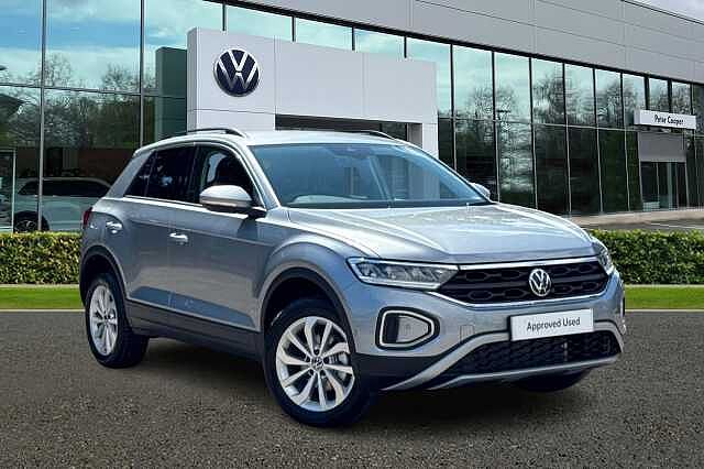 Used Volkswagen T-Roc 2025 for sale - 76157402: Photo 1