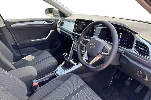 Used Volkswagen T-Roc 2025 for sale - 76157402: Photo 6