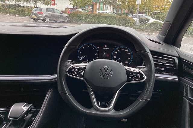 Used Volkswagen Touareg 2023 for sale - 76133819: Photo 14