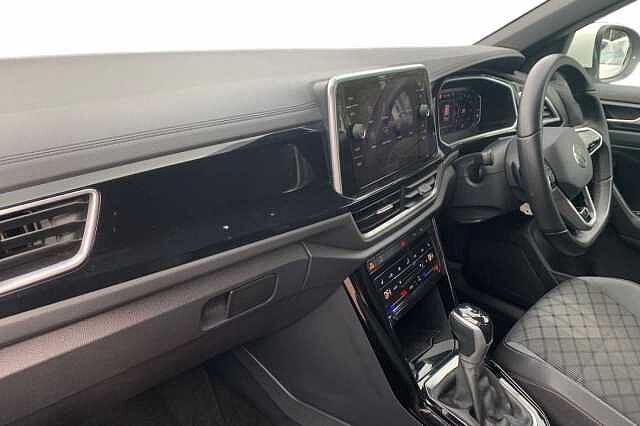 Used Volkswagen T-Roc 2022 for sale - 76396767: Photo 2