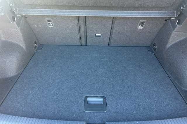 Used Volkswagen T-Roc 2025 for sale - 76807759: Photo 11