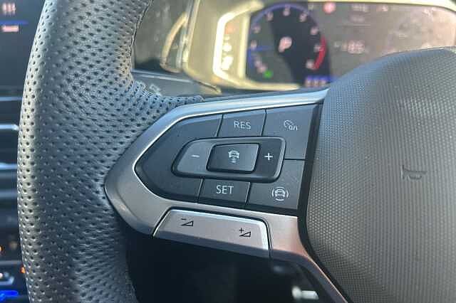 Used Volkswagen T-Roc 2025 for sale - 76807759: Photo 15