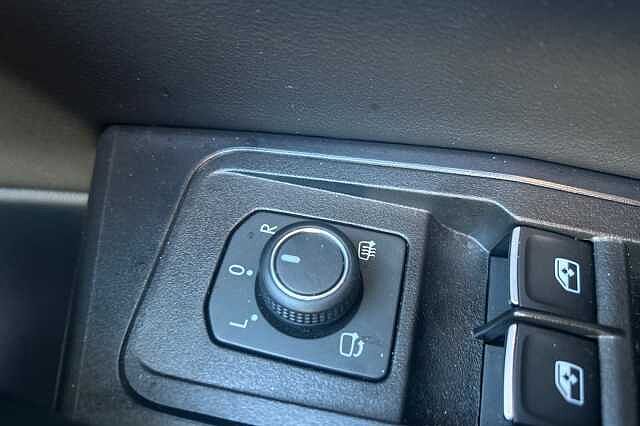 Used Volkswagen T-Roc 2025 for sale - 76807759: Photo 31