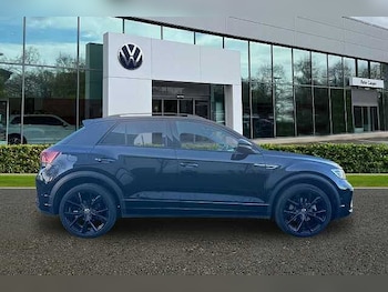 Used Volkswagen T-Roc 2025 for sale - 76807759: Photo