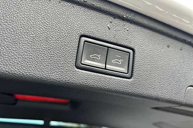 Used Volkswagen Touareg 2022 for sale - 76706670: Photo 24