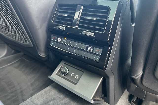 Used Volkswagen Touareg 2022 for sale - 76706670: Photo 27