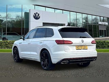 Used Volkswagen Touareg 2022 for sale - 76706670: Photo
