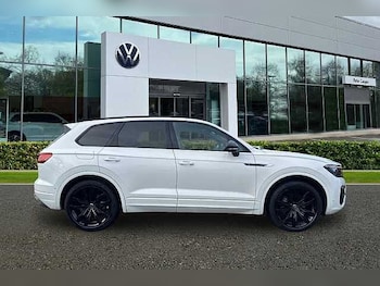 Used Volkswagen Touareg 2022 for sale - 76706670: Photo