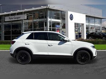 Used Volkswagen T-Roc 2023 for sale - 75891148: Photo