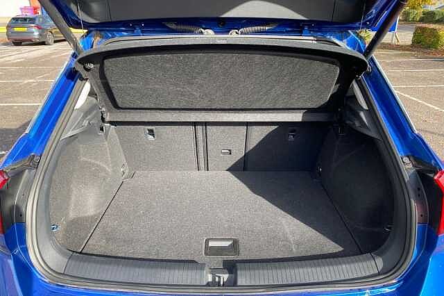 Used Volkswagen T-Roc 2021 for sale - 76418121: Photo 11