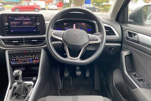 Used Volkswagen T-Roc 2024 for sale - 76098569: Photo 14