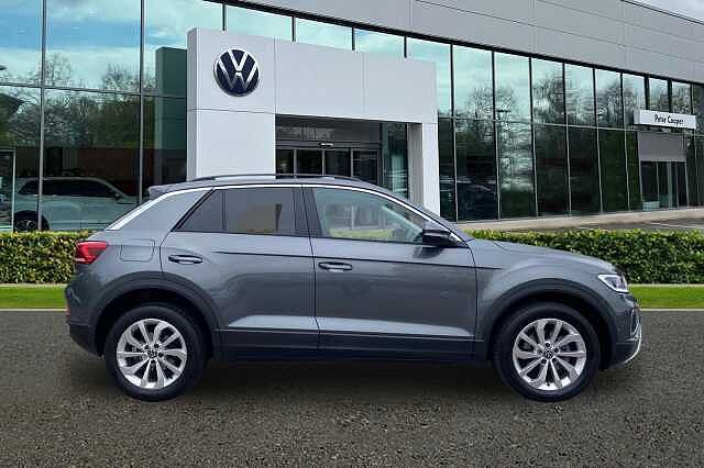 Used Volkswagen T-Roc 2024 for sale - 76098569: Photo 4