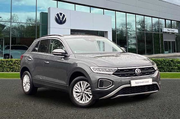Used Volkswagen T-Roc 2023 for sale - 76017043: Photo 1