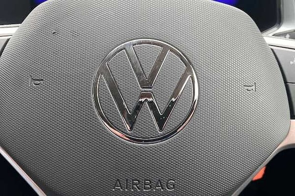 Used Volkswagen T-Roc 2023 for sale - 76017043: Photo 27