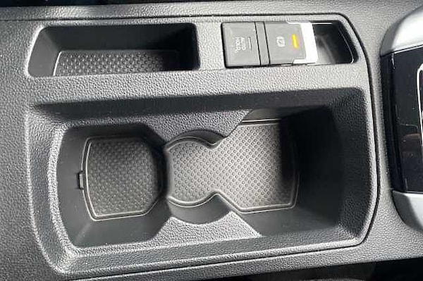 Used Volkswagen T-Roc 2023 for sale - 76017043: Photo 30