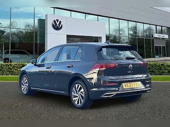 Used Volkswagen Golf 2023 for sale - 77207599: Photo
