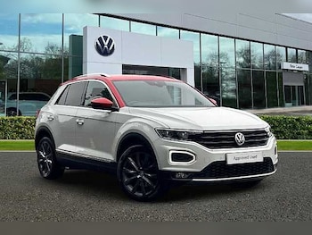Used Volkswagen T-Roc 2018 for sale - 75919043: Photo