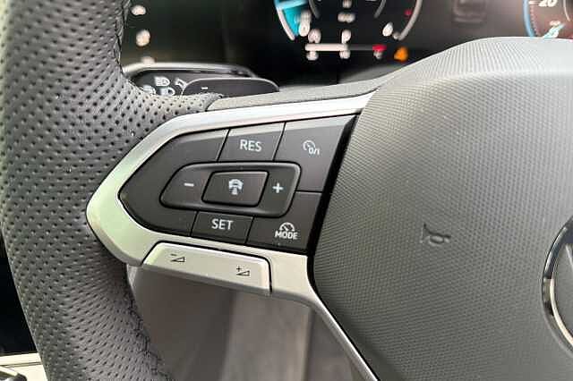 Used Volkswagen Touareg 2025 for sale - 77069407: Photo 15