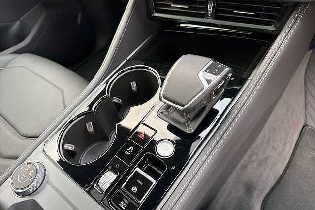 Used Volkswagen Touareg 2025 for sale - 77069407: Photo 19