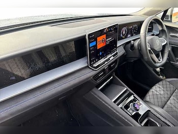 Used Volkswagen Touran 2025 for sale - 78445481: Photo