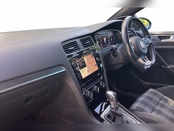 Used Volkswagen Golf 2019 for sale - 78864663: Photo