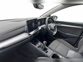 Used Volkswagen Golf 2024 for sale - 77213285: Photo